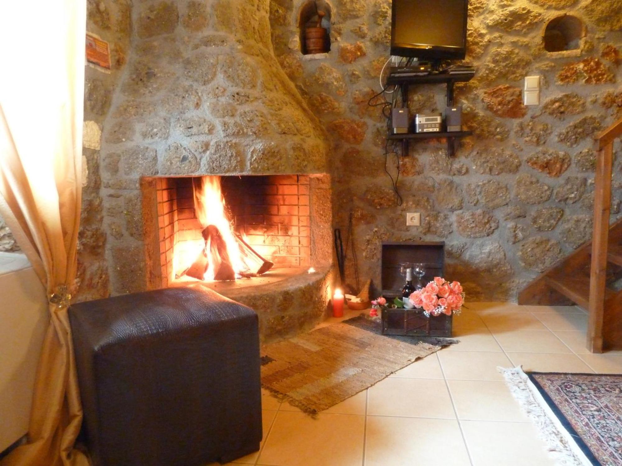 Theasis Suites-Ορεινή Φιλοξενία Kato Sinikia Trikalon Bagian luar foto