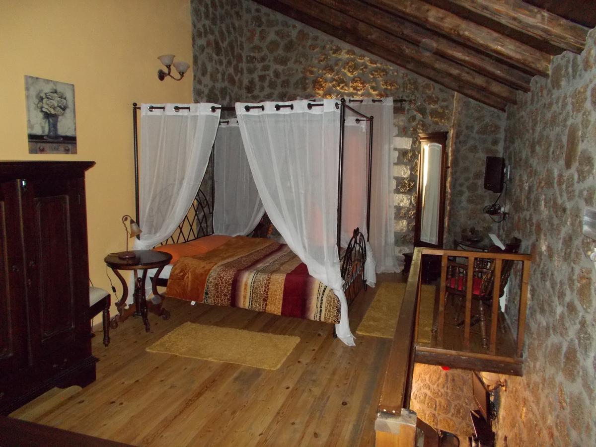 Theasis Suites-Ορεινή Φιλοξενία Kato Sinikia Trikalon Bagian luar foto